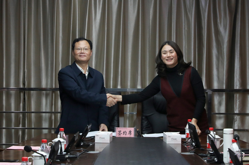 学校与湖南云感科技有限公司签署合作协议 (2)