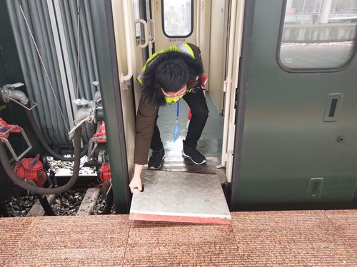 踏板