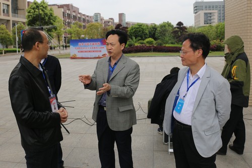 学院领导视察单招 (3)