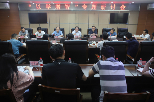 学校党委书记康月林讲话全景