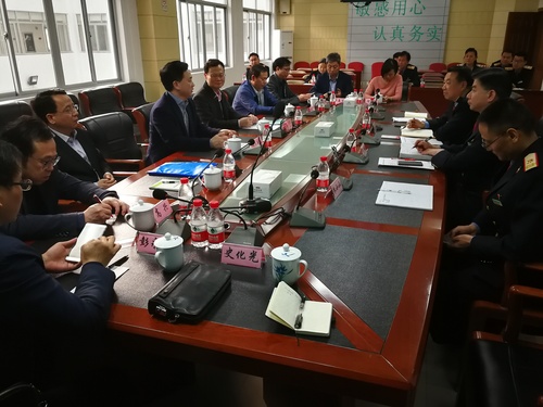 与广州客运段负责人洽谈校企合作
