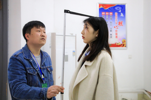 高铁乘务